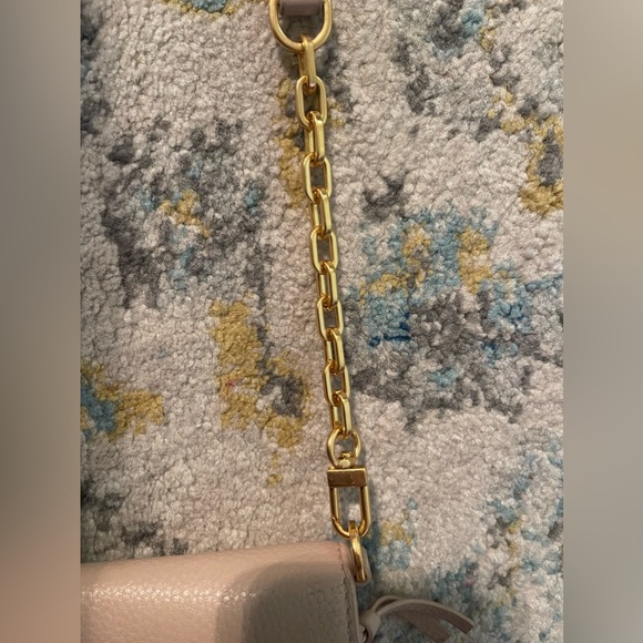 Light Pink Tory Burch Crossbody💗🤍💞 - Picture 4 of 9